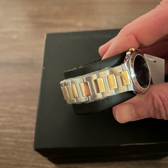 Movado - Picture 7 of 10